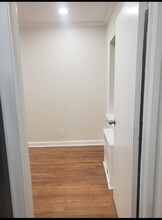 6549 Alderton St, Unit 02 in Rego Park, NY - Foto de edificio - Building Photo