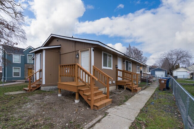 617 E Lacrosse Ave in Spokane, WA - Foto de edificio - Building Photo