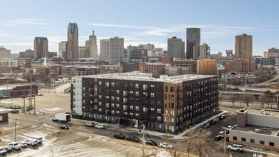 Balsam on Broadway in St. Paul, MN - Building Photo - Building Photo
