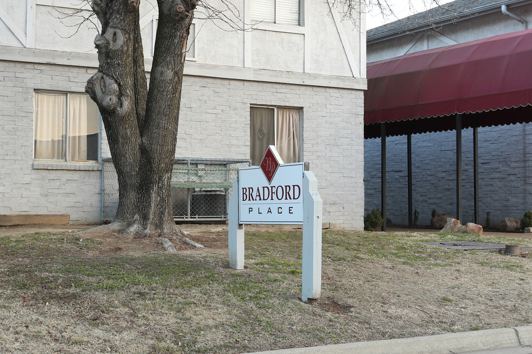 Bradford Place in Fort Smith, AR - Building Photo