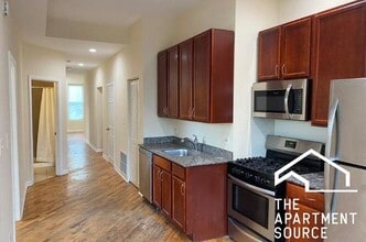 2300 S Ridgeway Ave in Chicago, IL - Building Photo - Building Photo