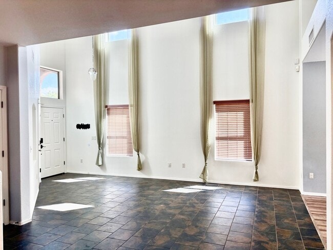 8392 S Egyptian Dr in Tucson, AZ - Building Photo - Building Photo