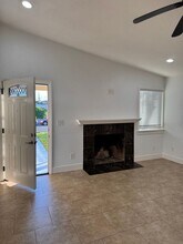 208 Holly St in Vallejo, CA - Building Photo - Building Photo