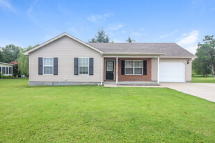 731 Clear Cir in Smyrna, TN - Building Photo