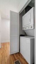 Room in House on Santa Barbara Dr NW in Atlanta, GA - Building Photo - Building Photo