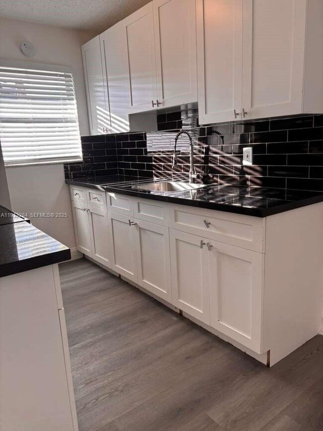 405 SE 23rd Ave in Boynton Beach, FL - Building Photo - Building Photo