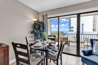 2000 S Ocean Blvd in Myrtle Beach, SC - Building Photo - Building Photo