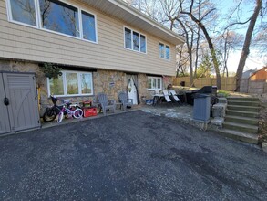 277 Terry Rd in Smithtown, NY - Building Photo - Building Photo