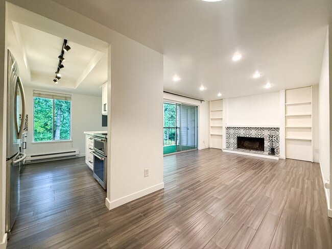 property at 4717 W Lake Sammamish Pkwy SE