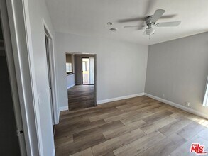 2107 Beachwood Dr in Los Angeles, CA - Building Photo - Building Photo