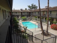 Tradewinds Apartments in Porterville, CA - Building Photo - Building Photo