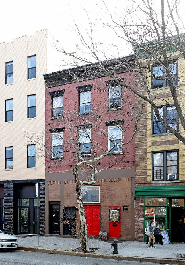 219 Court St