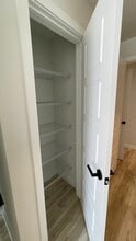 569 SW 5th St, Unit A4 in Miami, FL - Building Photo - Building Photo