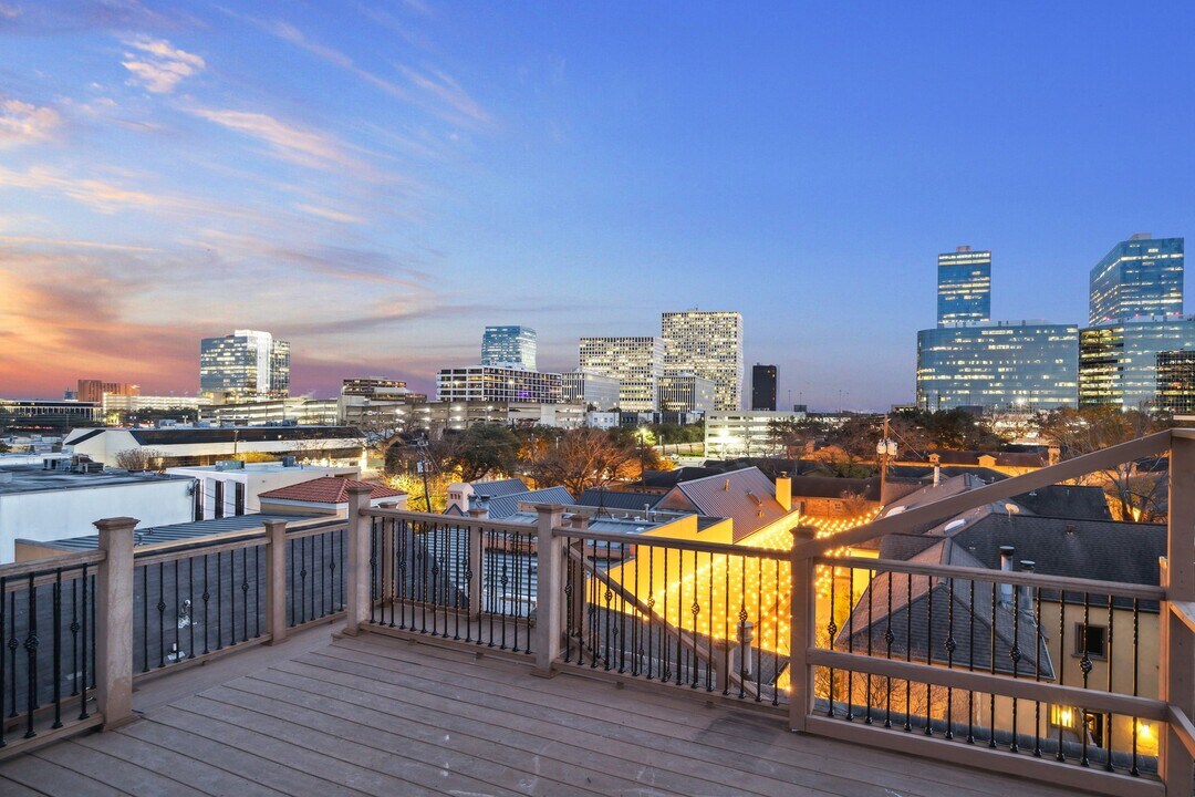 3224 Alabama Ct in Houston, TX - Building Photo
