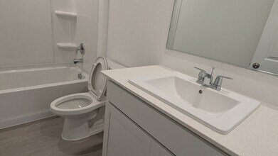 3144 Burmese St in Providence Village, TX - Foto de edificio - Building Photo