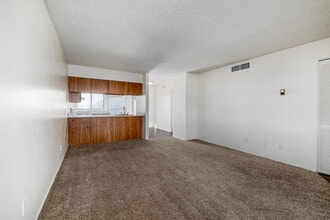 La Cima Apartments in Tucson, AZ - Foto de edificio - Interior Photo