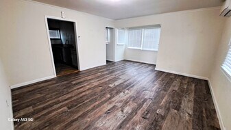 1309 N La Brea Ave, Unit A in Inglewood, CA - Building Photo