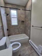 136 Pulaski St in Brooklyn, NY - Building Photo - Building Photo