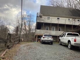 123 Cloudrise Ln in Banner Elk, NC - Building Photo