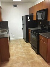 4982 NW 97th Pl in Doral, FL - Building Photo - Building Photo