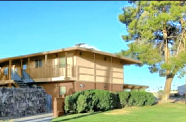 535 W Barnard St-Unit -535 W Barnard in Blythe, CA - Building Photo - Building Photo