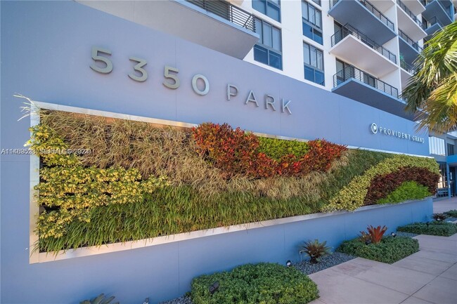 5350 NW 84th Ave in Doral, FL - Building Photo - Building Photo