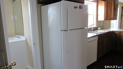 246 N Elm St in Torrington, CT - Building Photo - Building Photo