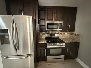 774 N Gary Ave in Carol Stream, IL - Building Photo - Building Photo