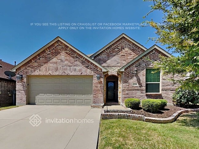 property at 1304 Roadrunner Dr