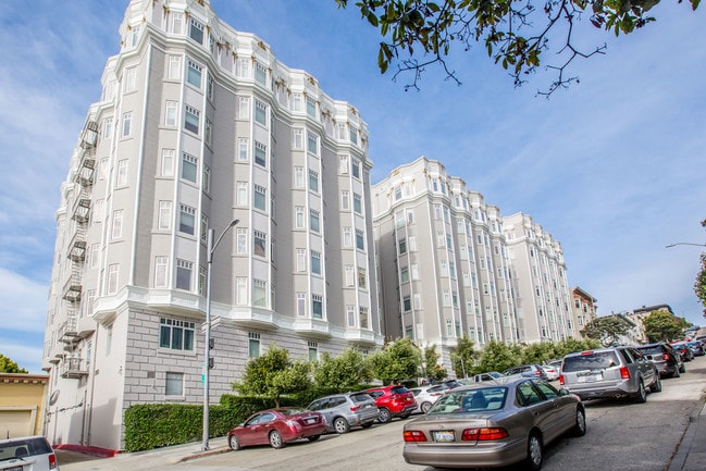 1320-1380 Lombard in San Francisco, CA - Building Photo - Building Photo