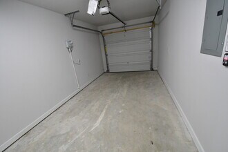 237 W Forest Ave, Unit 213 in Sherman, TX - Foto de edificio - Building Photo