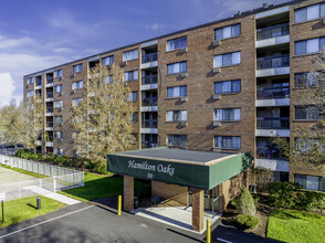 The Oaks at Reservoir in Brockton, MA - Building Photo - Building Photo