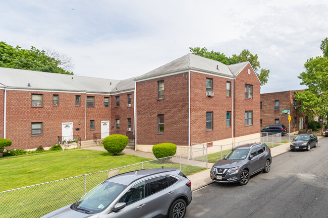 12 Court St in Staten Island, NY - Building Photo - Building Photo