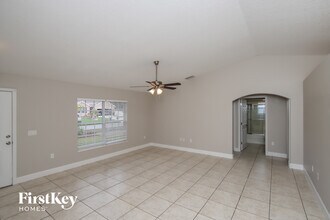 914 Caligula Ave SE, Unit 3425-07 in Palm Bay, FL - Foto de edificio - Building Photo