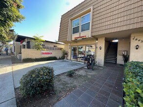 4843 Voltaire St, Unit 1 in San Diego, CA - Building Photo - Building Photo