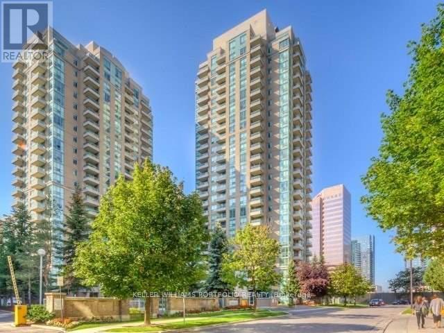 1-901 Pemberton Ave in Toronto, ON - Building Photo