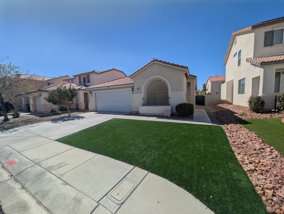 5647 Deer Run Ct in North Las Vegas, NV - Building Photo