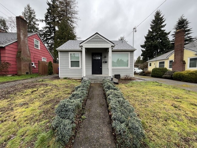 8001 N Woolsey Ave in Portland, OR - Building Photo - Building Photo