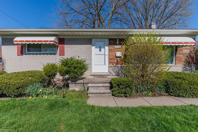 25100 Marilyn Ave in Warren, MI - Building Photo - Building Photo