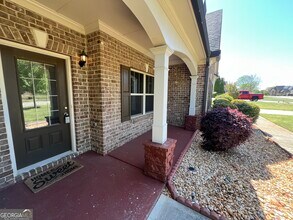9081 Dawes Crossing in Mcdonough, GA - Building Photo - Building Photo