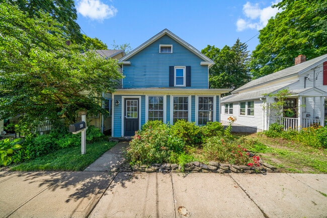 property at 41 Wallingford Rd