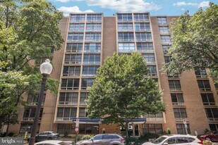 1260 21st St NW in Washington, DC - Building Photo
