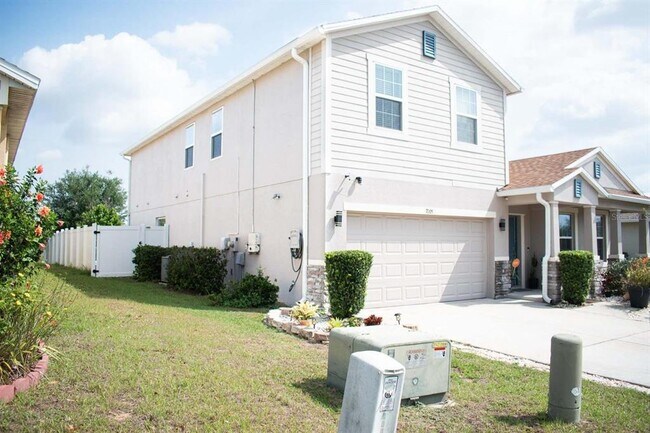 7005 Sunburst St in Haines City, FL - Building Photo - Building Photo