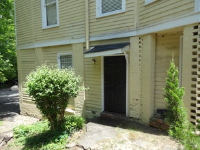 1063 Walnut St in Macon, GA - Building Photo - Building Photo