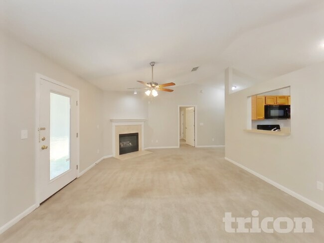 9790 Watershed Drive West in Jacksonville, FL - Foto de edificio - Building Photo