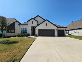 2313 Cambridge Ave in Anna, TX - Building Photo