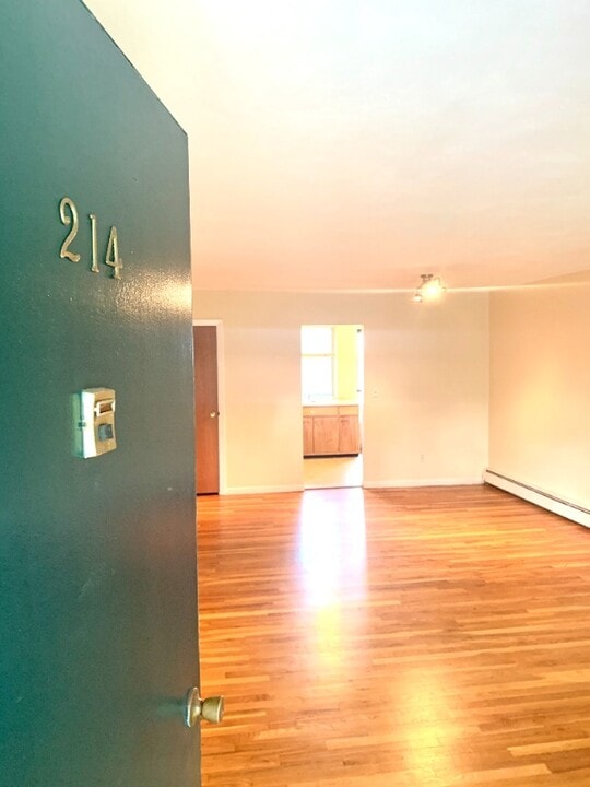 77 Pitman St in Providence, RI - Building Photo