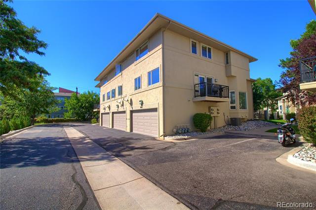 5062 E Cherry Creek S Dr in Denver, CO - Building Photo - Building Photo