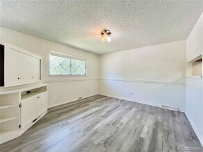 1302 Quivira Dr in Denver, CO - Building Photo - Building Photo