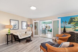 2928 W Beach Blvd in Gulf Shores, AL - Foto de edificio - Building Photo